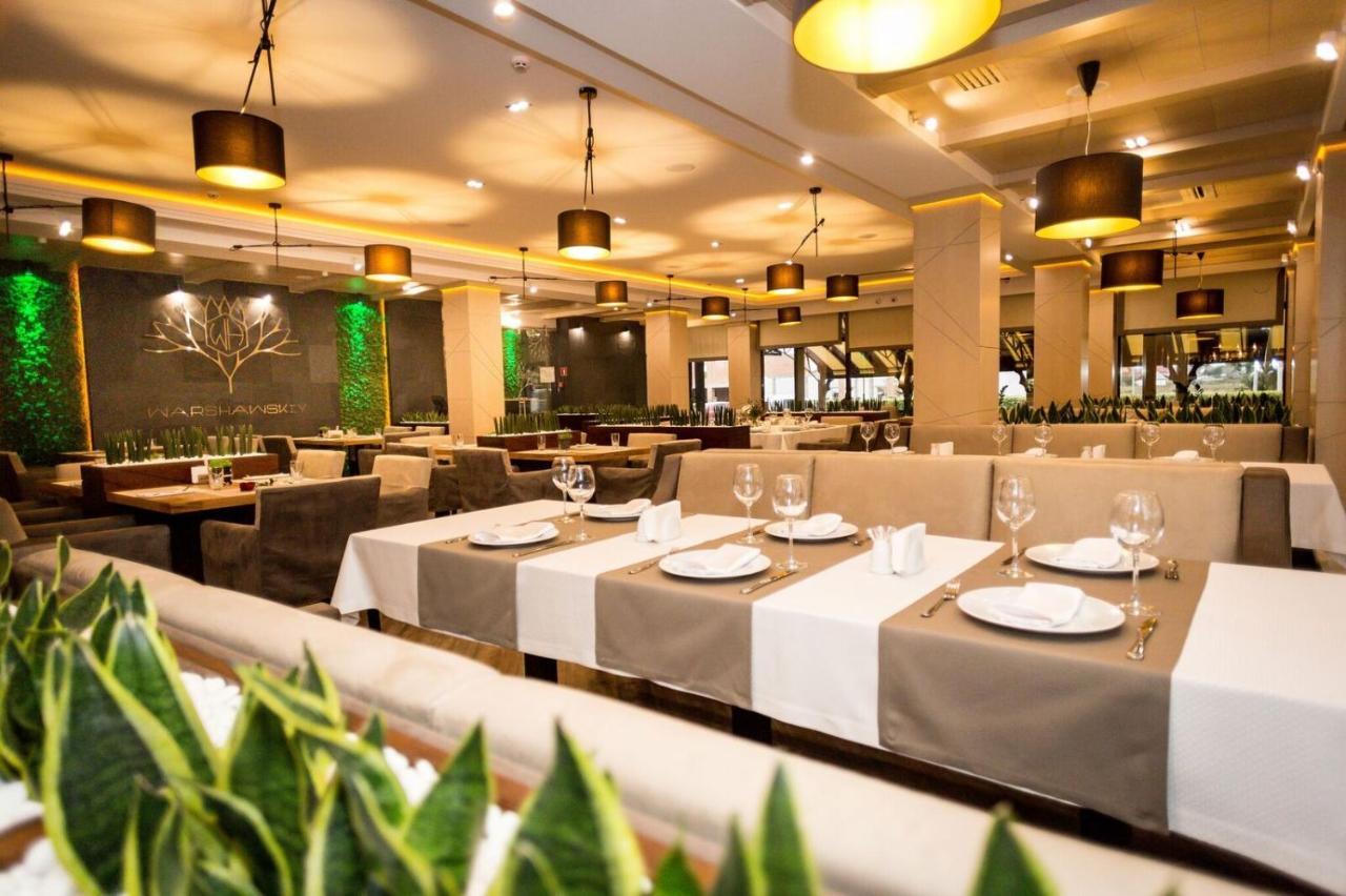 Park Hotel Warshawskiy Sarny  Eksteriør billede